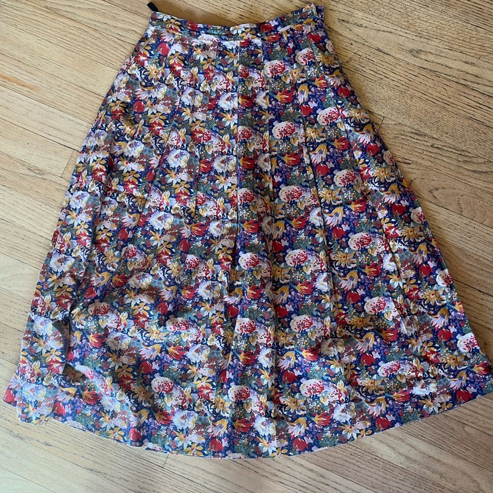 Laura Ashley vintage pleated floral skirt size 8